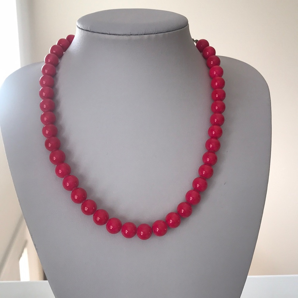 Pink American Eagle beaded necklace